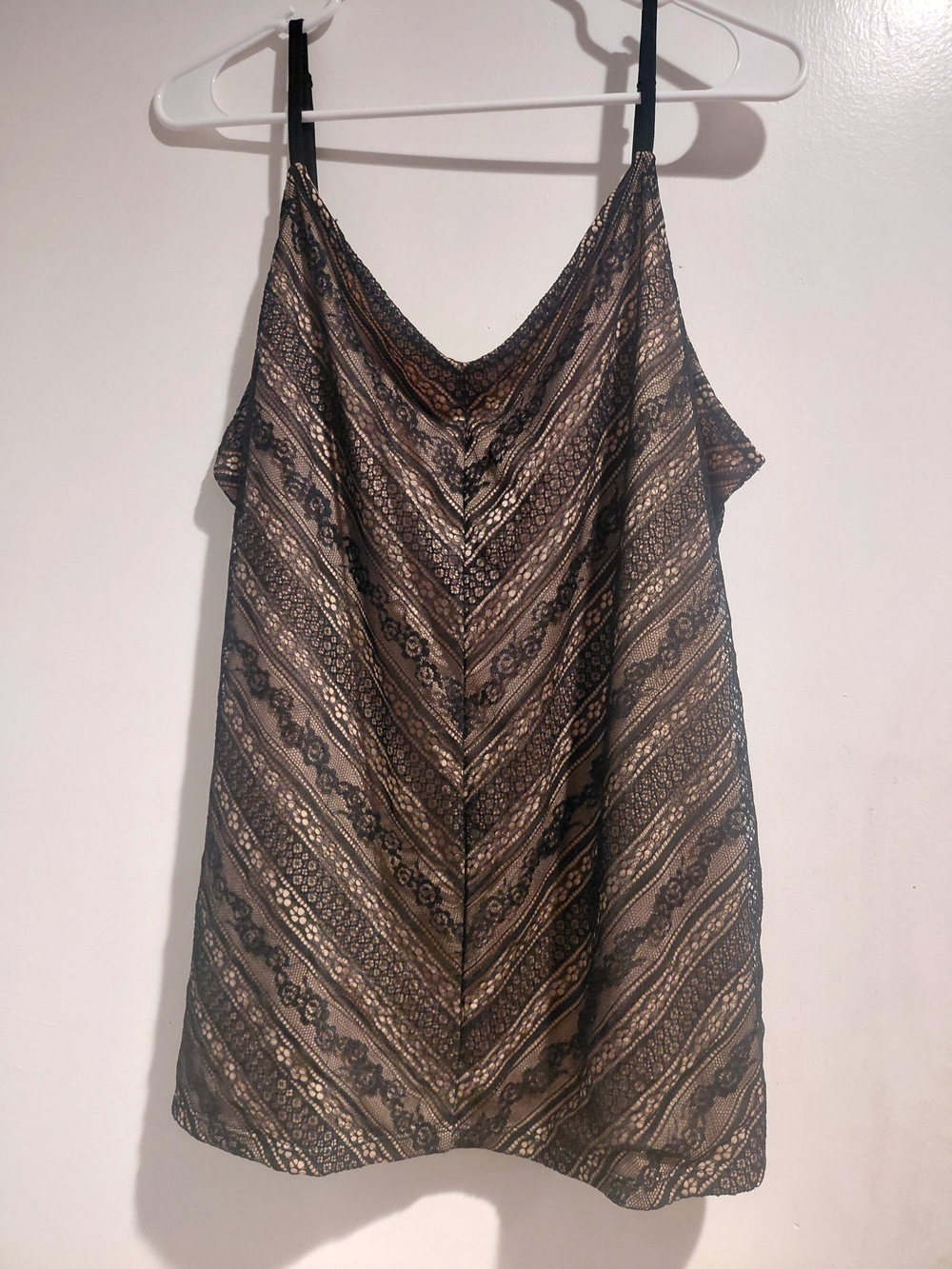 Lace-Pattern Spaghetti Strap- Black & Nude Torrid Tank Top 2X